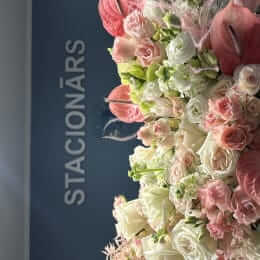 Kāzu Baltā Komanda - Balto rožu un liliju komanda